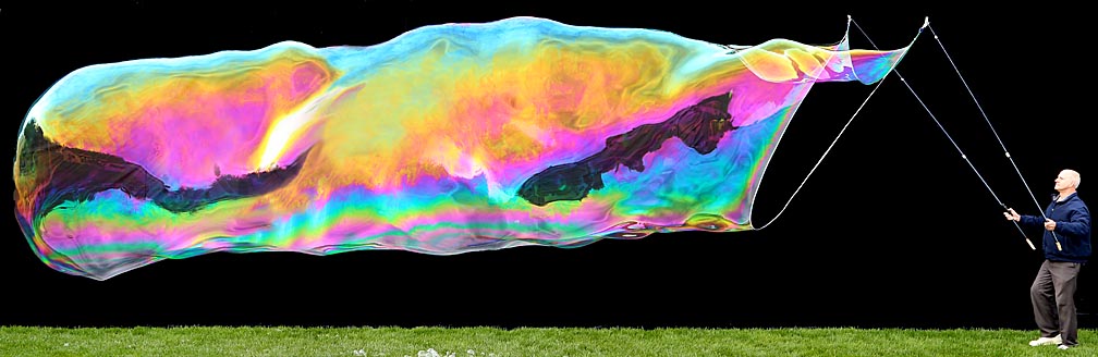 ** PLEASE DESCRIBE THIS IMAGE **